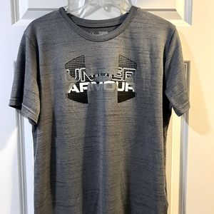 Under Armour Youth Heat Gear Shirt, XL